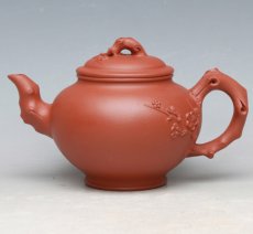 紫砂壶图片：梅报春 - 美壶网