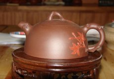 紫砂壶图片：半月枫叶 - 美壶网