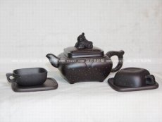 紫砂壶图片：麒麟套壶 - 美壶网