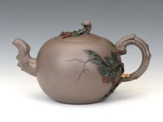 紫砂壶图片：松鼠葡萄 - 美壶网