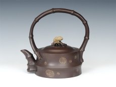 紫砂壶图片：斑竹提梁 - 美壶网