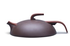 紫砂壶图片：红与黑-与韩美林先生合作 - 美壶网