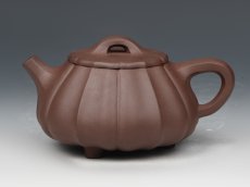 紫砂壶图片：菱花石瓢 - 美壶网