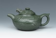 紫砂壶图片：鱼化龙仿古壶4 - 美壶网