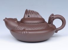紫砂壶图片：连年有余 - 美壶网