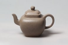 紫砂壶图片：四方圆足 - 美壶网