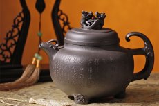 紫砂壶图片：神灵玉鼎 - 美壶网