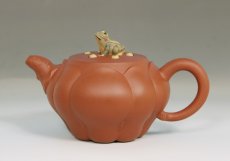 紫砂壶图片：青蛙莲子 - 美壶网