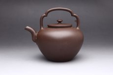 紫砂壶图片：吴经提梁 - 美壶网