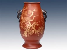 紫砂壶图片：双耳祥瑞瓶 - 美壶网