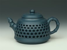 紫砂壶图片：双层镂空竹编 - 美壶网