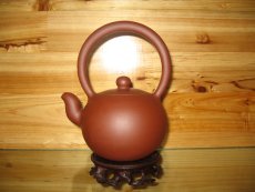 紫砂壶图片：大一粒珠提梁 - 美壶网