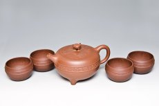 紫砂壶图片：中华文明•春秋•问鼎中原 - 美壶网