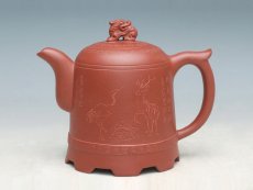 紫砂壶图片：有始有终（与画家陈雄立合作）（紫泥） - 美壶网