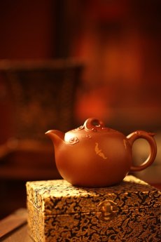 紫砂壶图片：碧彩琉云 - 美壶网