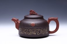 紫砂壶图片：镶金丹凤朝阳 朱萍萍制作 朱建伟监制 - 美壶网