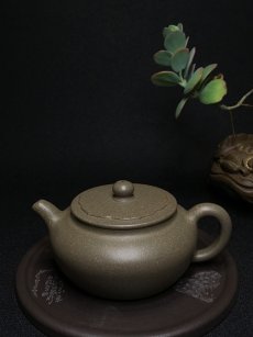 紫砂壶图片：青莲壶 - 美壶网