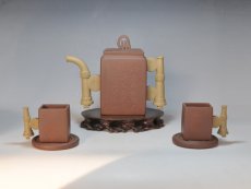 紫砂壶图片：消防（岁岁平安） 500CC 清水泥 - 美壶网