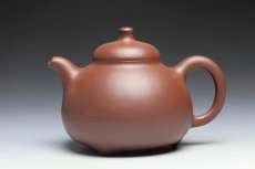 紫砂壶图片：三足乳鼎壶 - 美壶网