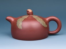 紫砂壶图片：多彩半月 - 美壶网