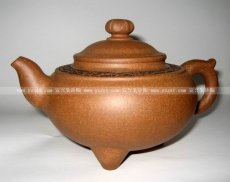 紫砂壶图片：三足花蕾壶 - 美壶网