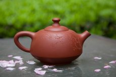 紫砂壶图片：花翎壶 - 美壶网