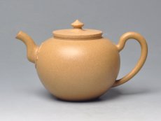 紫砂壶图片：吴经（本山绿泥）2... - 美壶网