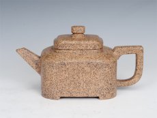 紫砂壶图片：四方神韵 - 美壶网