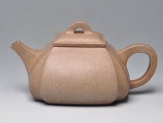 紫砂壶图片：四方抽角石瓢系列 段泥 520cc - 美壶网