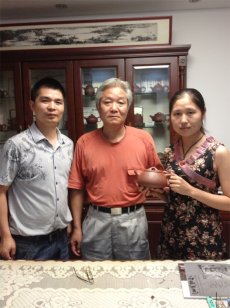 紫砂壶图片：与汤明皋老师在一起 - 美壶网