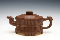 紫砂壶图片：八卦龙头一捆竹壶 - 美壶网