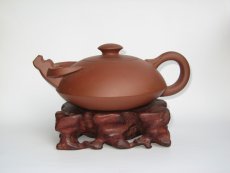 紫砂壶图片：金牛 - 美壶网