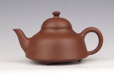 紫砂壶图片：三足乳鼎 - 美壶网