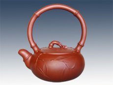 紫砂壶图片：竹趣提梁周群芬 - 美壶网