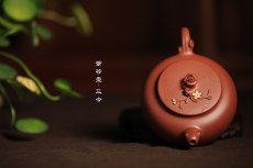 紫砂壶图片：踏雪寻梅 - 美壶网