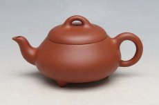 紫砂壶图片：三脚石瓢唐燕萍 - 美壶网