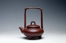紫砂壶图片：玲珑提梁 - 美壶网