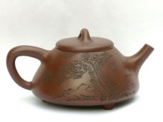 紫砂壶图片：石瓢（陶刻人物情趣） - 美壶网