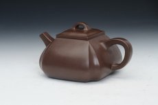 紫砂壶图片：四方抽角 (2) - 美壶网