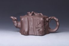 紫砂壶图片：松鼠葡萄桩矮 - 美壶网