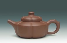 紫砂壶图片：2号梅花周盘壶 - 美壶网