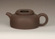 紫砂壶图片：牛盖莲子 - 美壶网