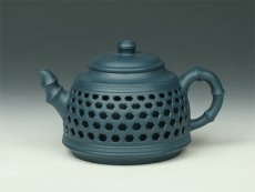 紫砂壶图片：双层镂空竹编 - 美壶网