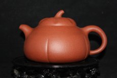 紫砂壶图片：吕氏金瓜 - 美壶网