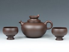 紫砂壶图片：孤灯夜读茶具 - 美壶网